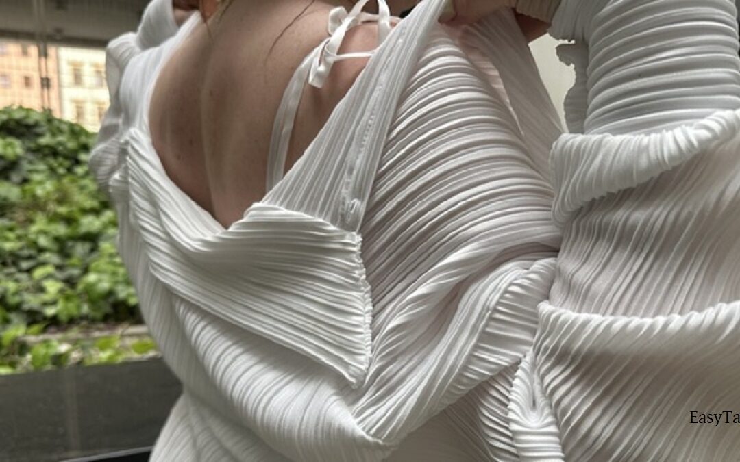 Czy opalanie natryskowe brudzi ubrania? Czy unikać białych rzeczy